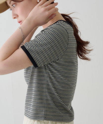 條紋刺繡 TEE T恤