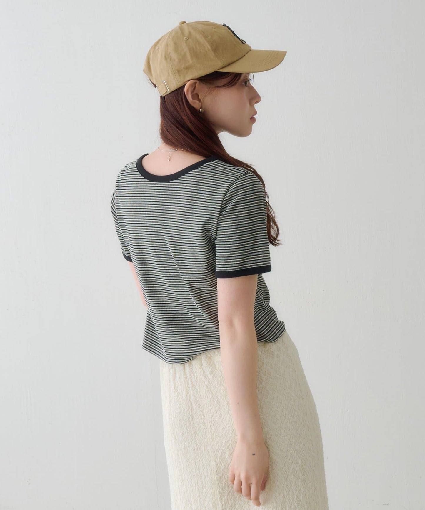 條紋刺繡 TEE T恤