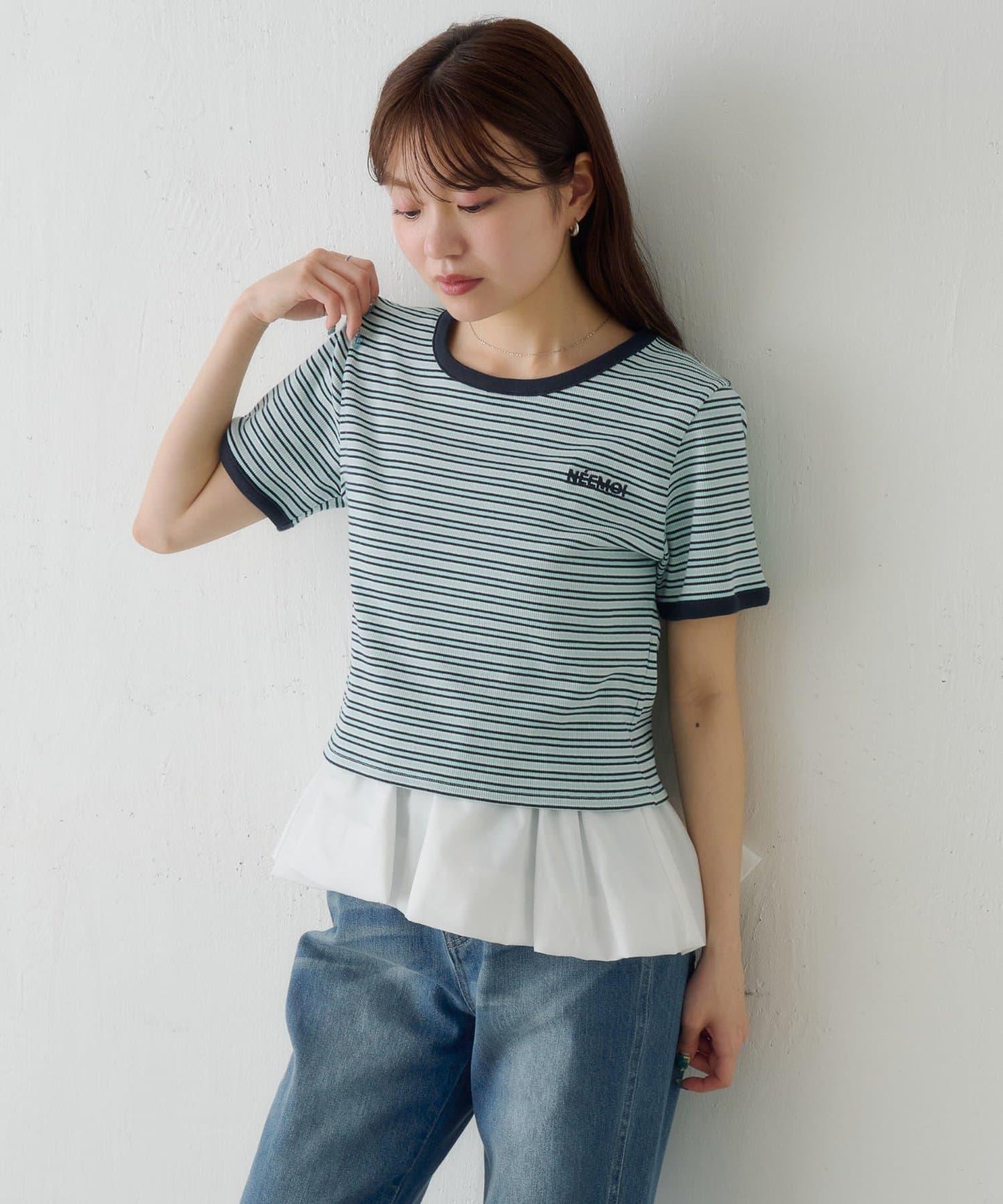 條紋刺繡 TEE T恤