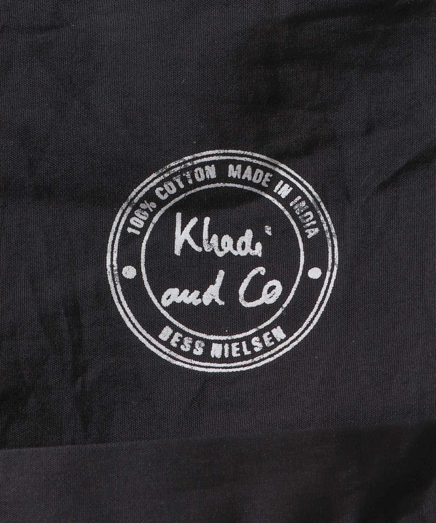 Khadi&co 天鵝絨刺繡包