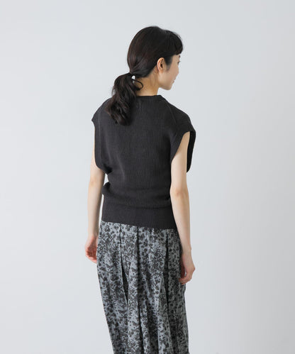 COTTON NO-SLEEVE KNIT 無袖針織上衣