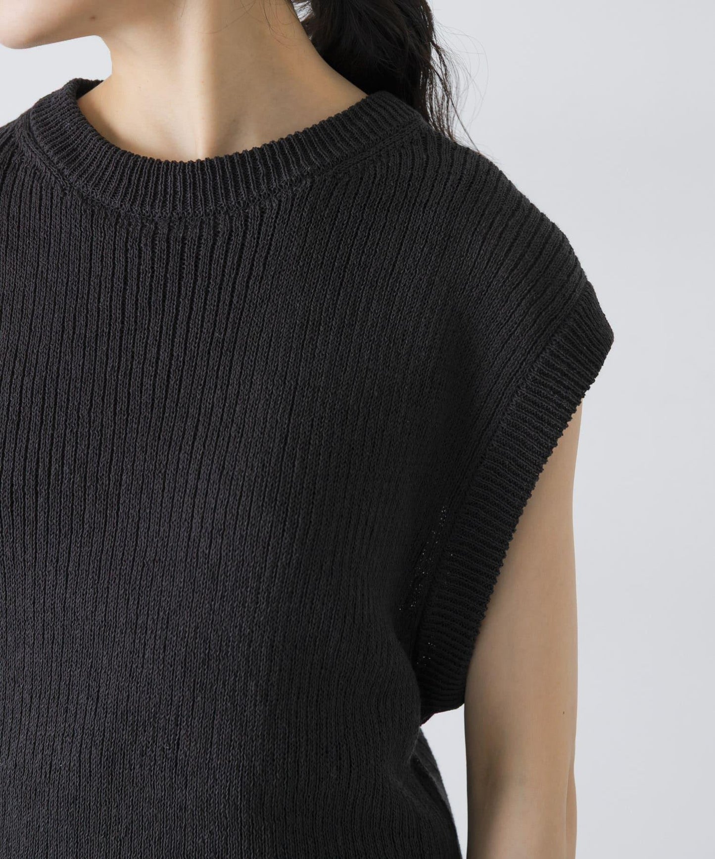 COTTON NO-SLEEVE KNIT 無袖針織上衣