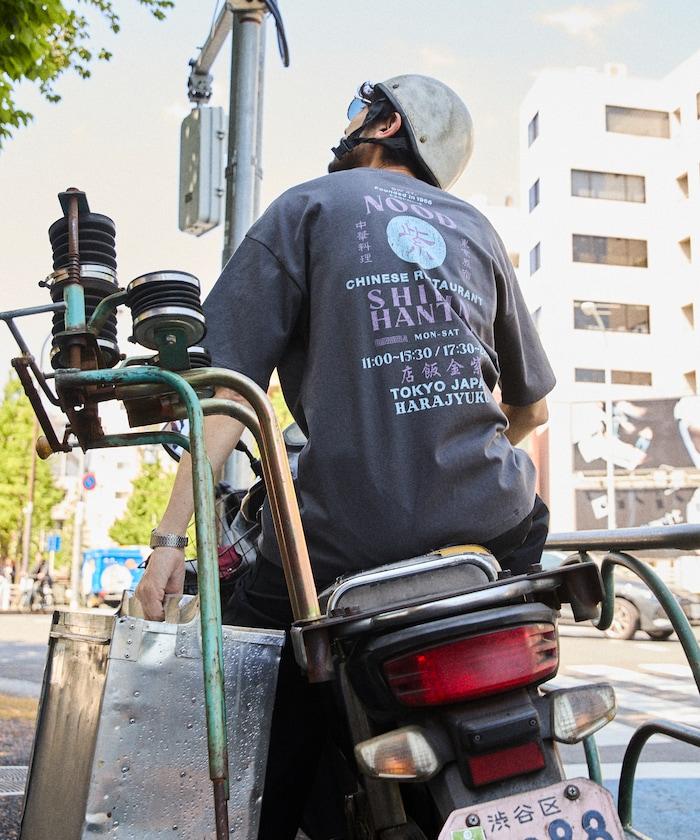 紫金飯店×FREAK'S STORE  背面印花 圓領T恤