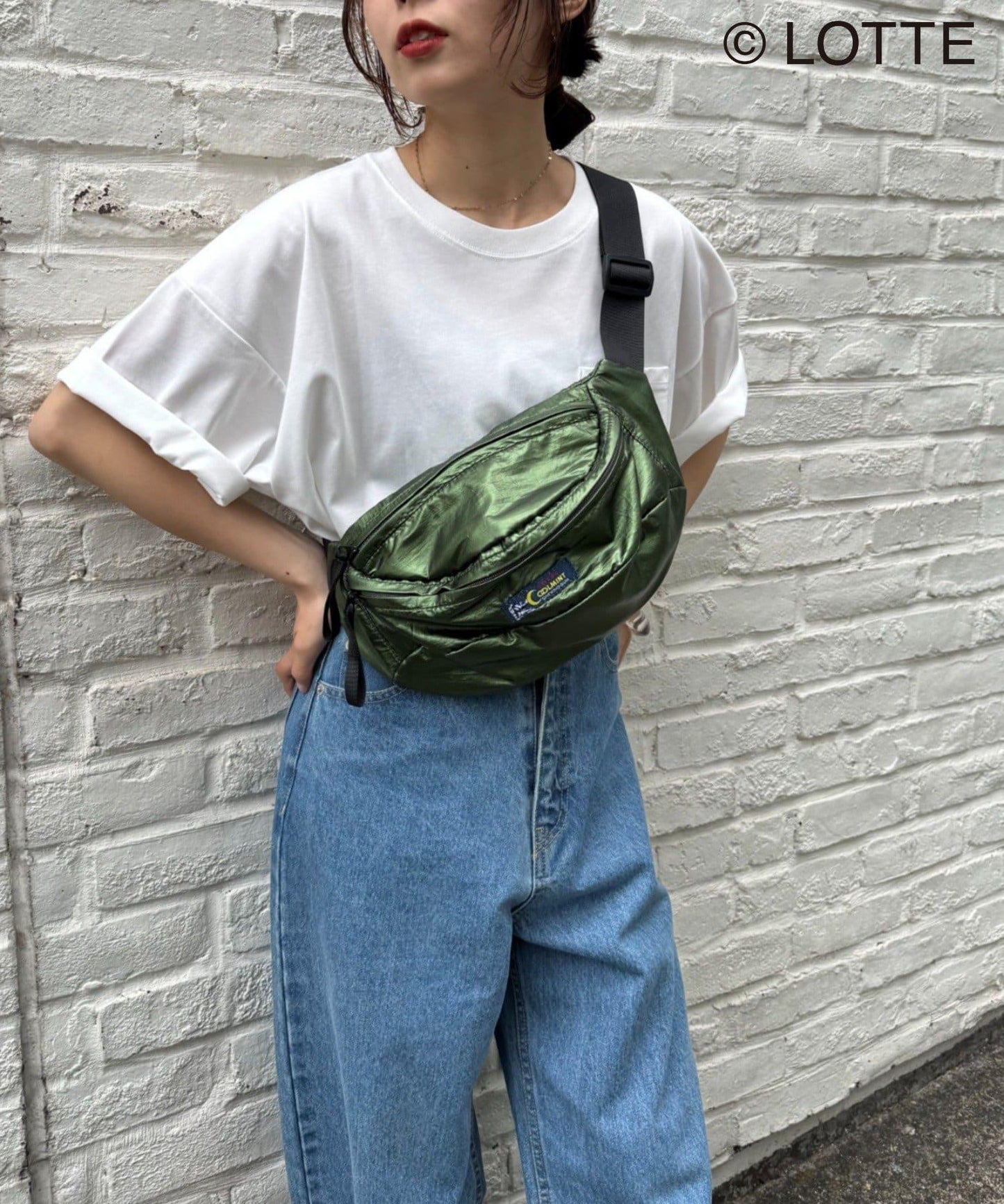 銀紙風設計 腰包 TYPY×LOTTE板ガム 聯名款
