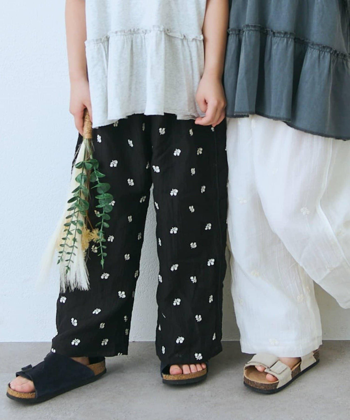 花朵刺繡滾邊 兒童褲子