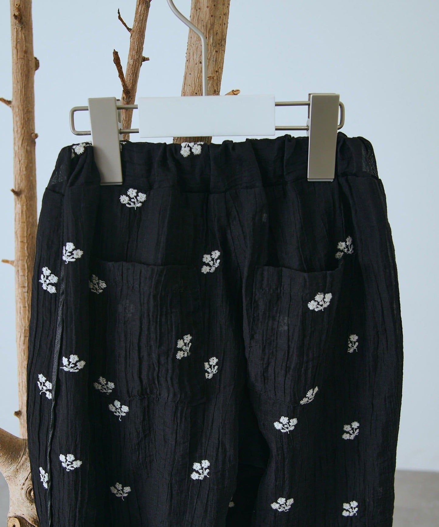 花朵刺繡滾邊 兒童褲子