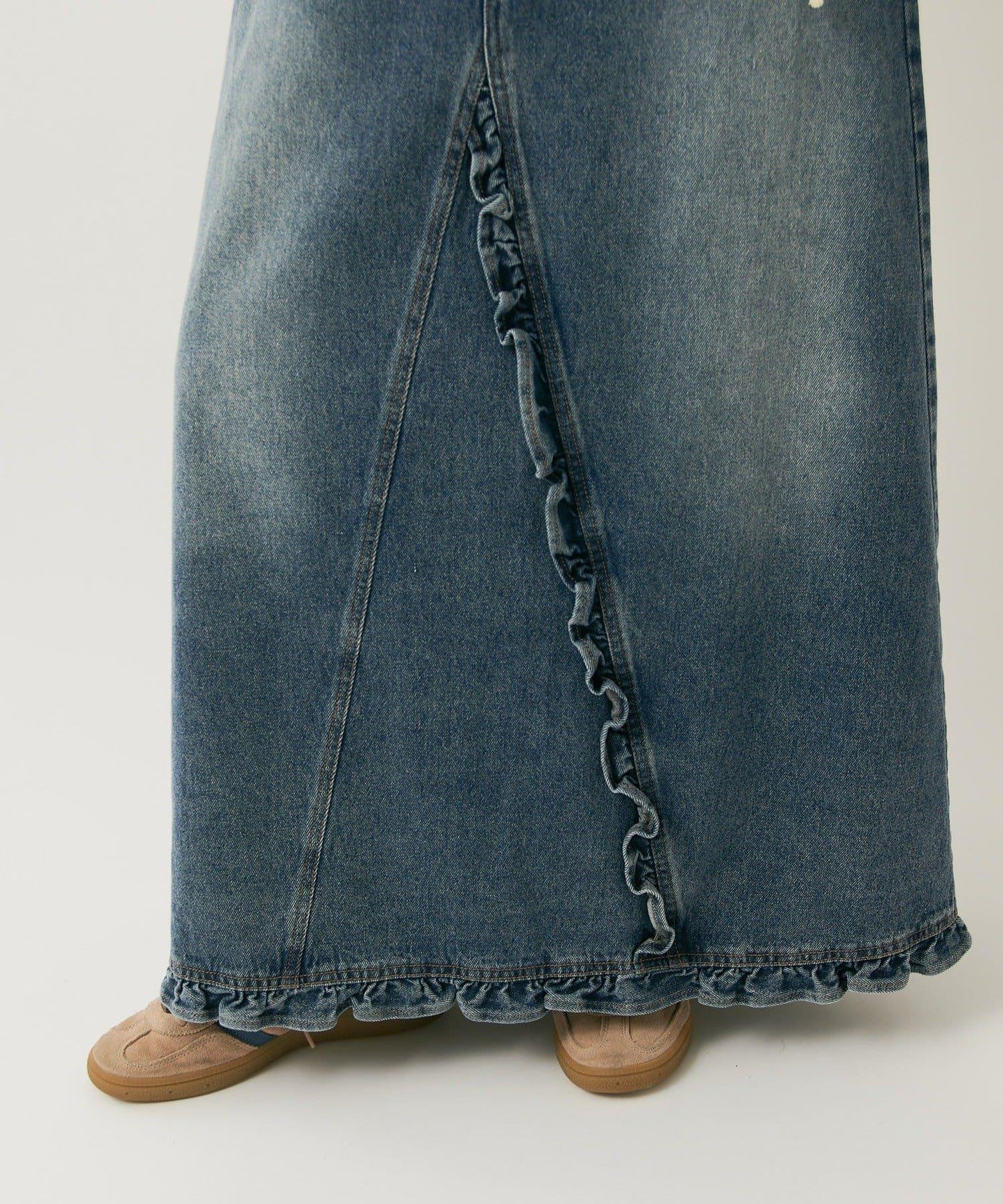 w closet 荷葉邊牛仔長半身裙