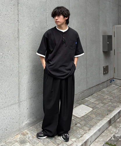 UNISEX 防汗漬 層疊效果亨利領TEE