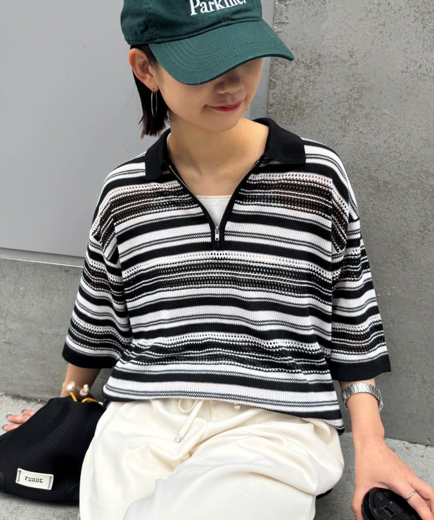 UNISEX 鏤空網眼條紋 半拉鍊 夏季針織 Polo衫