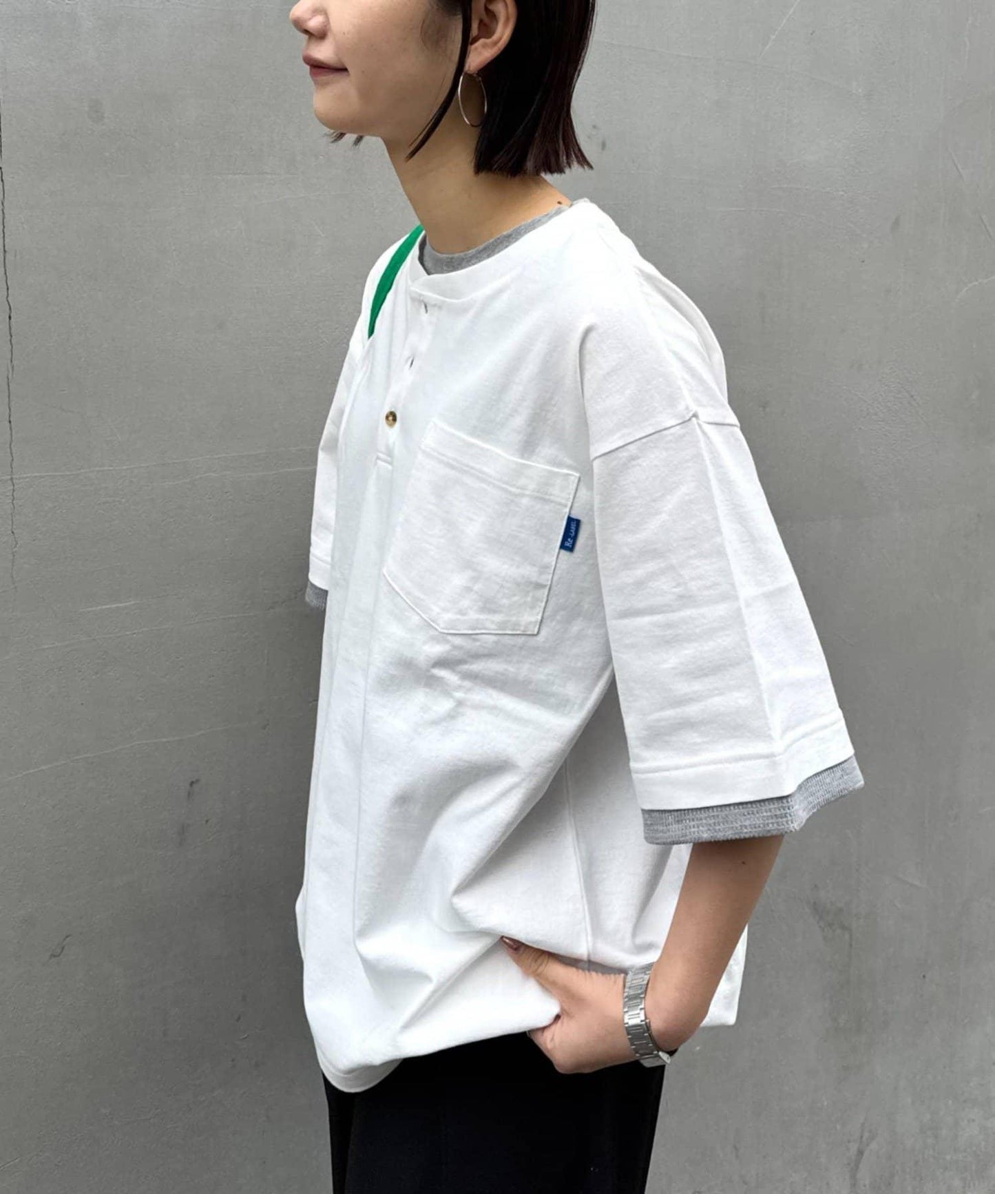UNISEX 防汗漬 層疊效果亨利領TEE