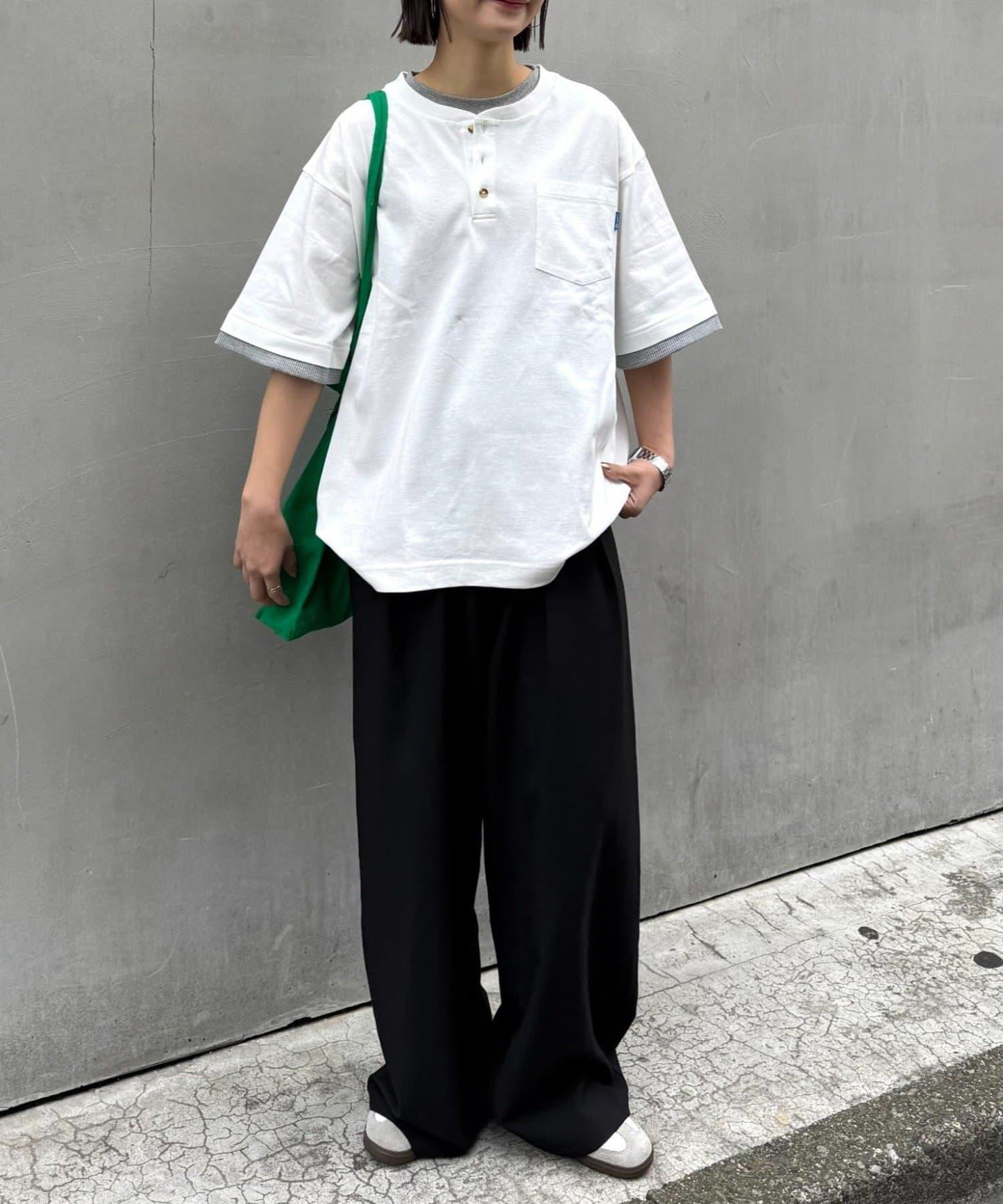 UNISEX 防汗漬 層疊效果亨利領TEE