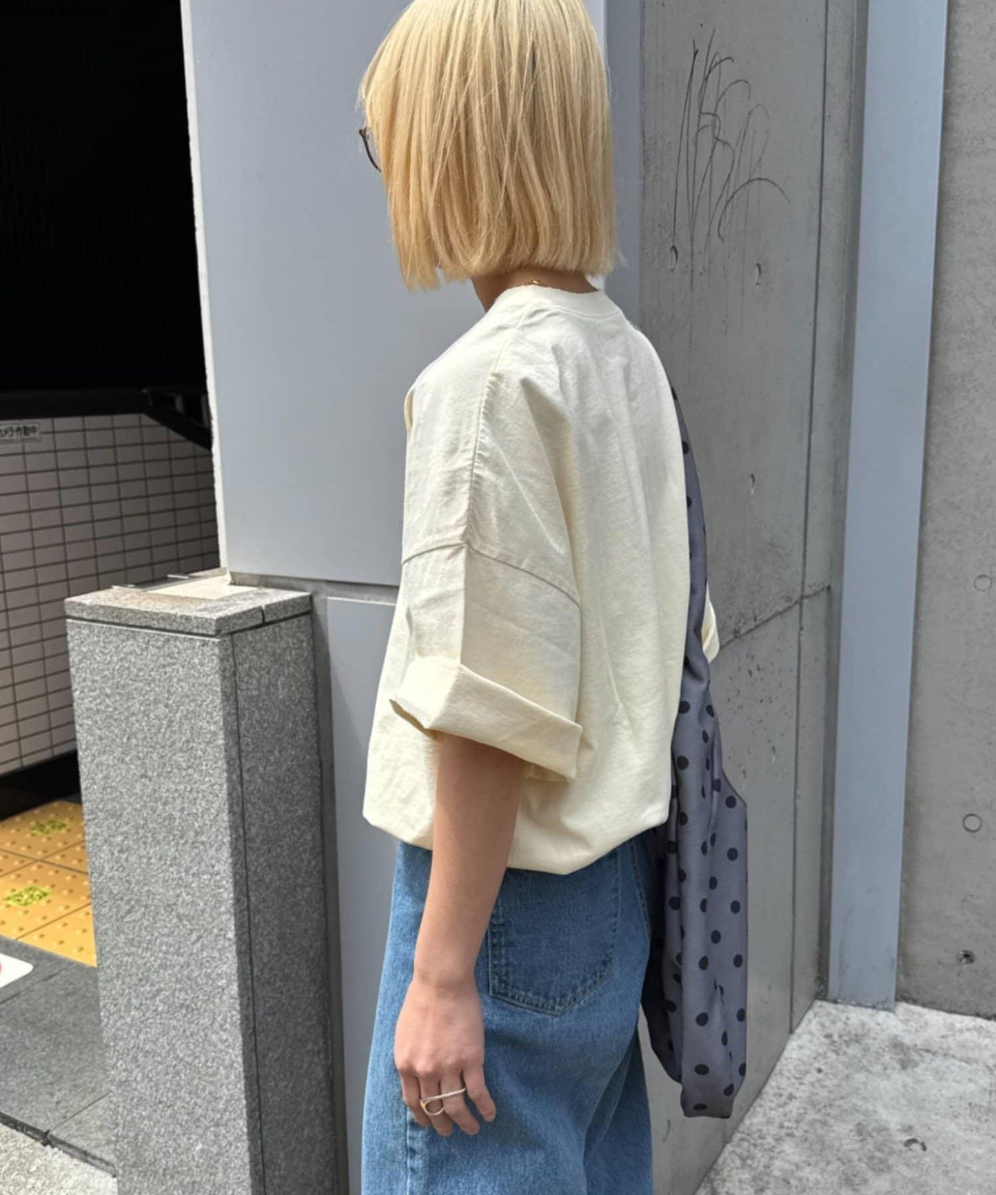 UNISEX 噴染工藝 亨利領 TEE T恤