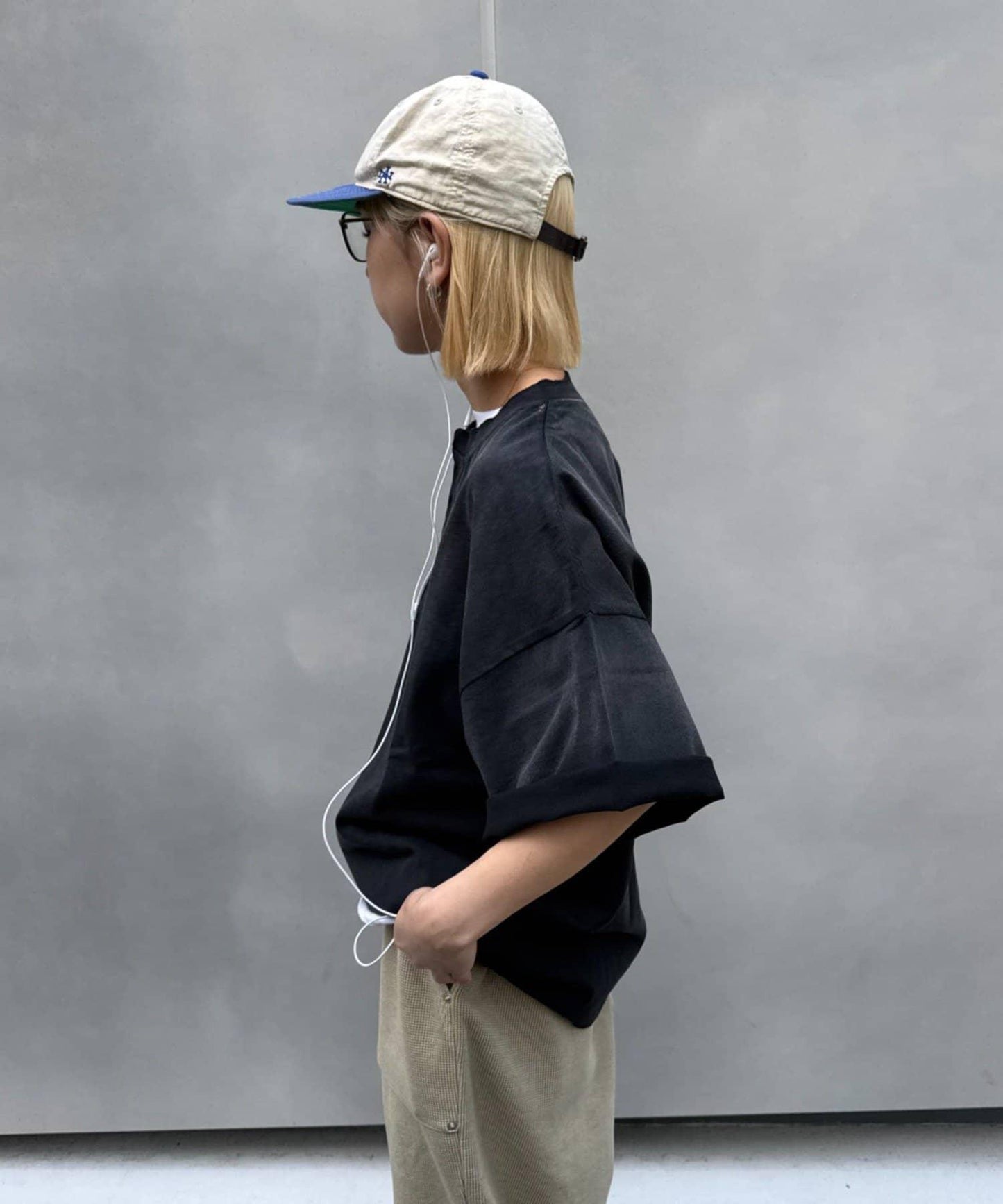 UNISEX 噴染工藝 亨利領 TEE T恤