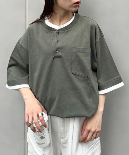 UNISEX 防汗漬 層疊效果亨利領TEE