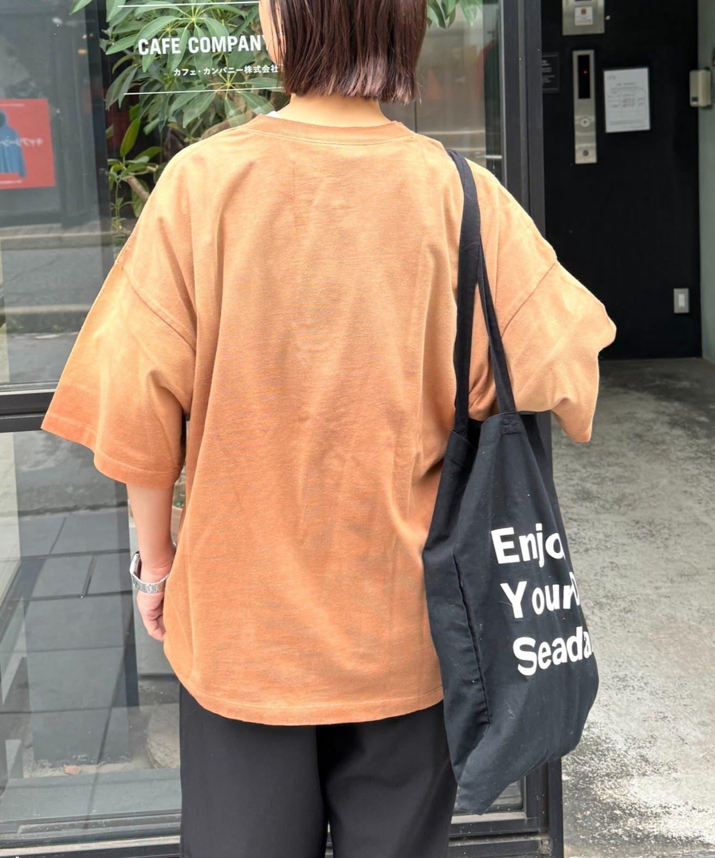 UNISEX 噴染工藝 亨利領 TEE T恤