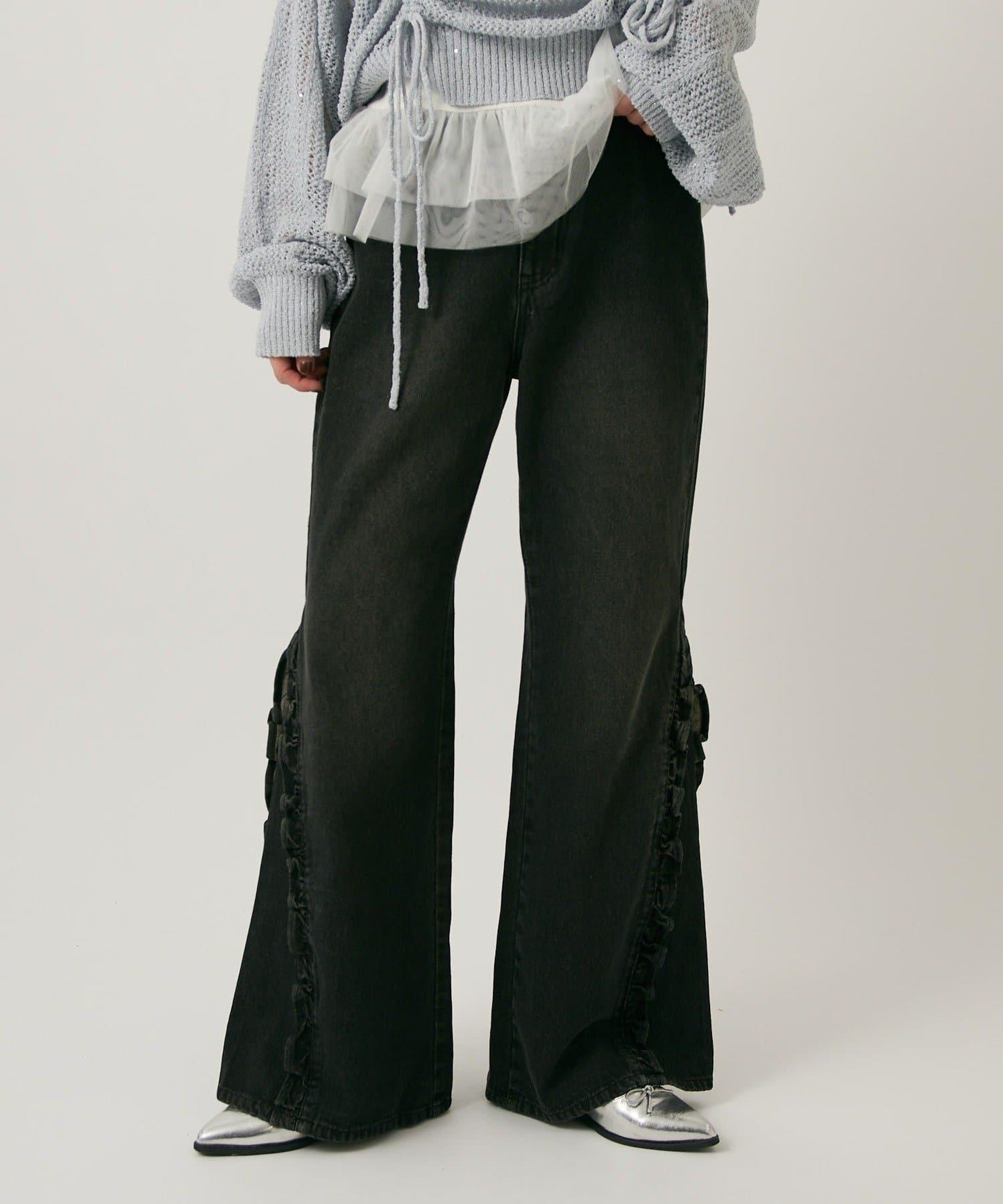 w closet 荷葉邊牛仔喇叭褲