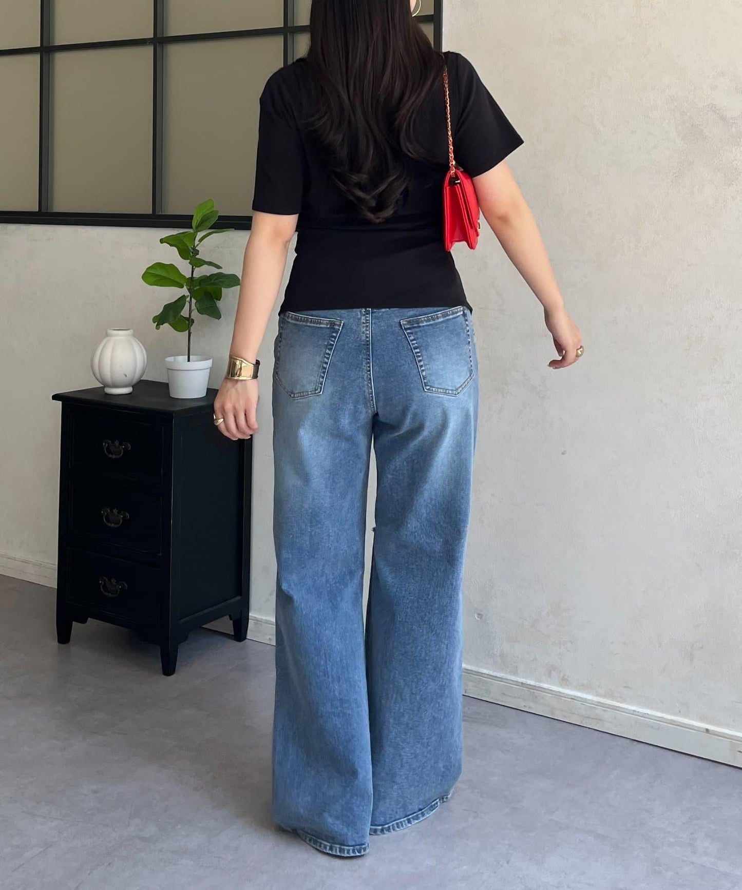 腰部交叉裹身設計T恤