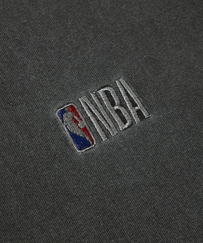 NBA × FREAK'S STORE 特別款 隨機球隊標誌 後背印花 圓領T恤