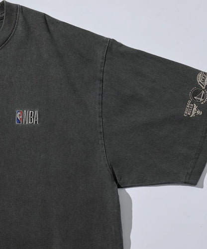 NBA × FREAK'S STORE 特別款 隨機球隊標誌 後背印花 圓領T恤