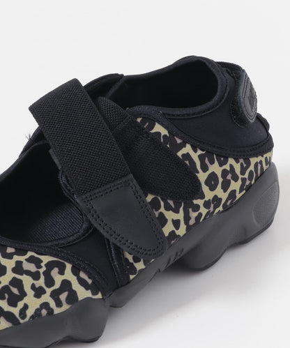 NIKE Air Rift