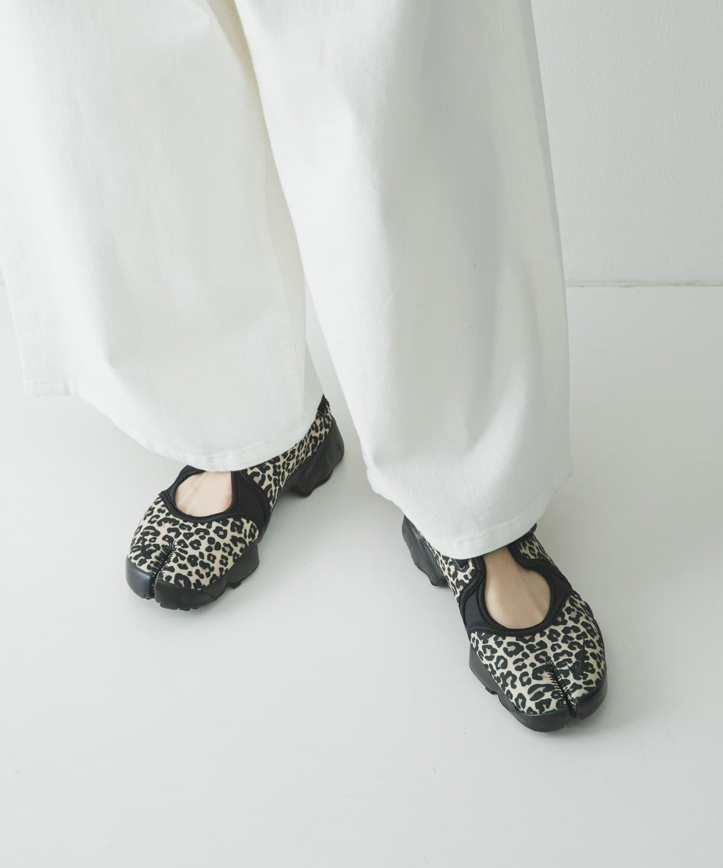 NIKE Air Rift
