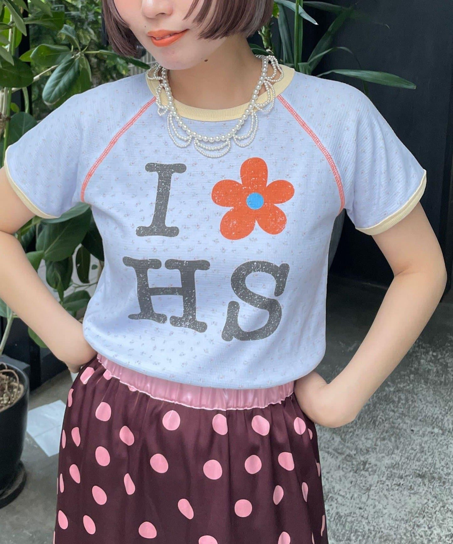 HELLO.SANFRANCISCO ハローサンフランシスコ 華夫格印花短袖T恤