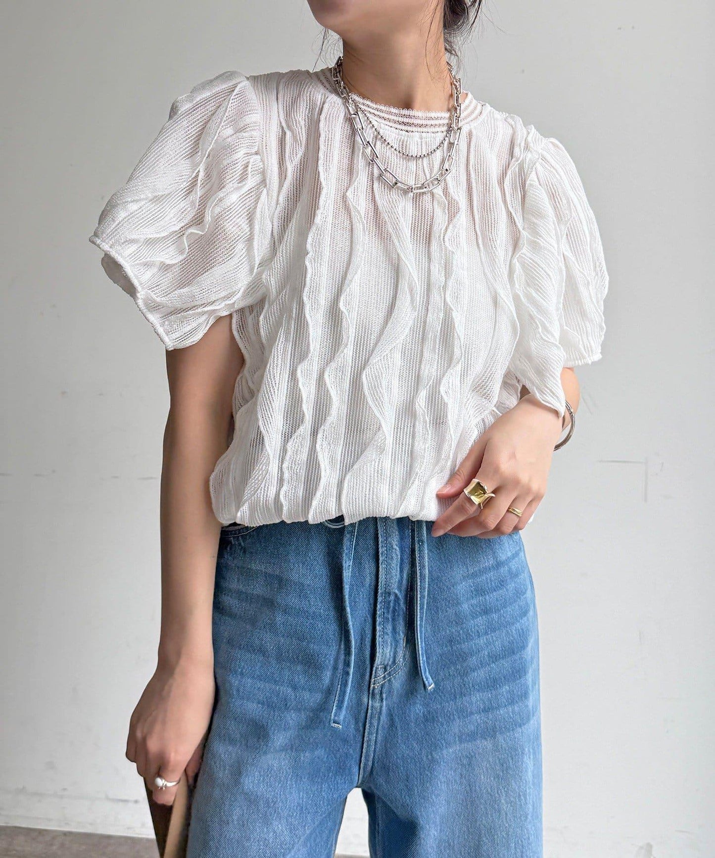 豎向蕾絲荷葉邊 上衣（網絡）