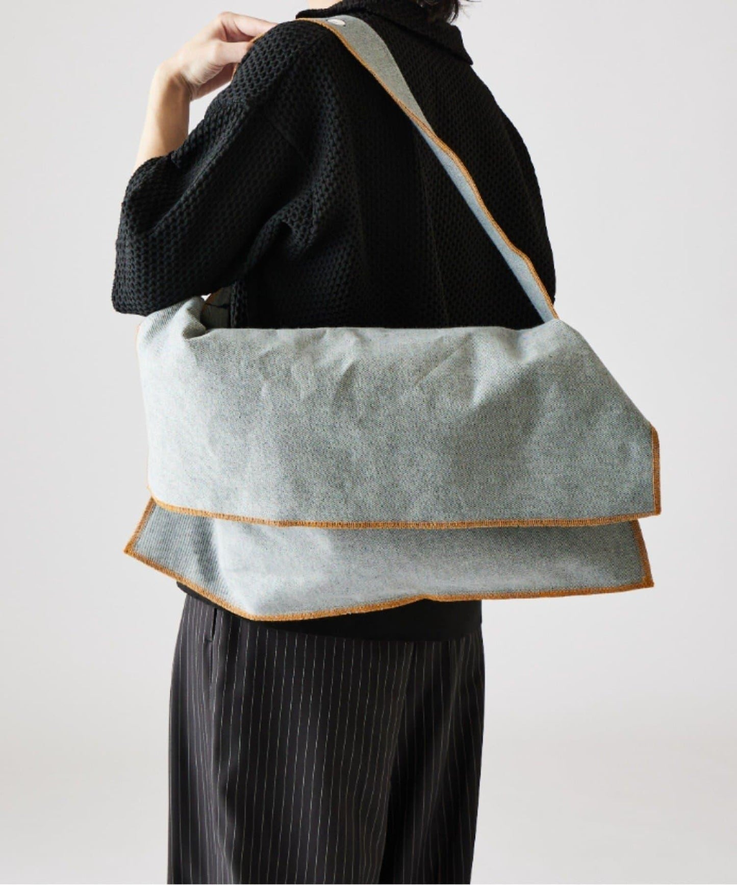 MARY FLAP INSIDEOUT SHOULDER - L 單肩包