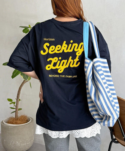 混款沙迦拉刺繡 T恤