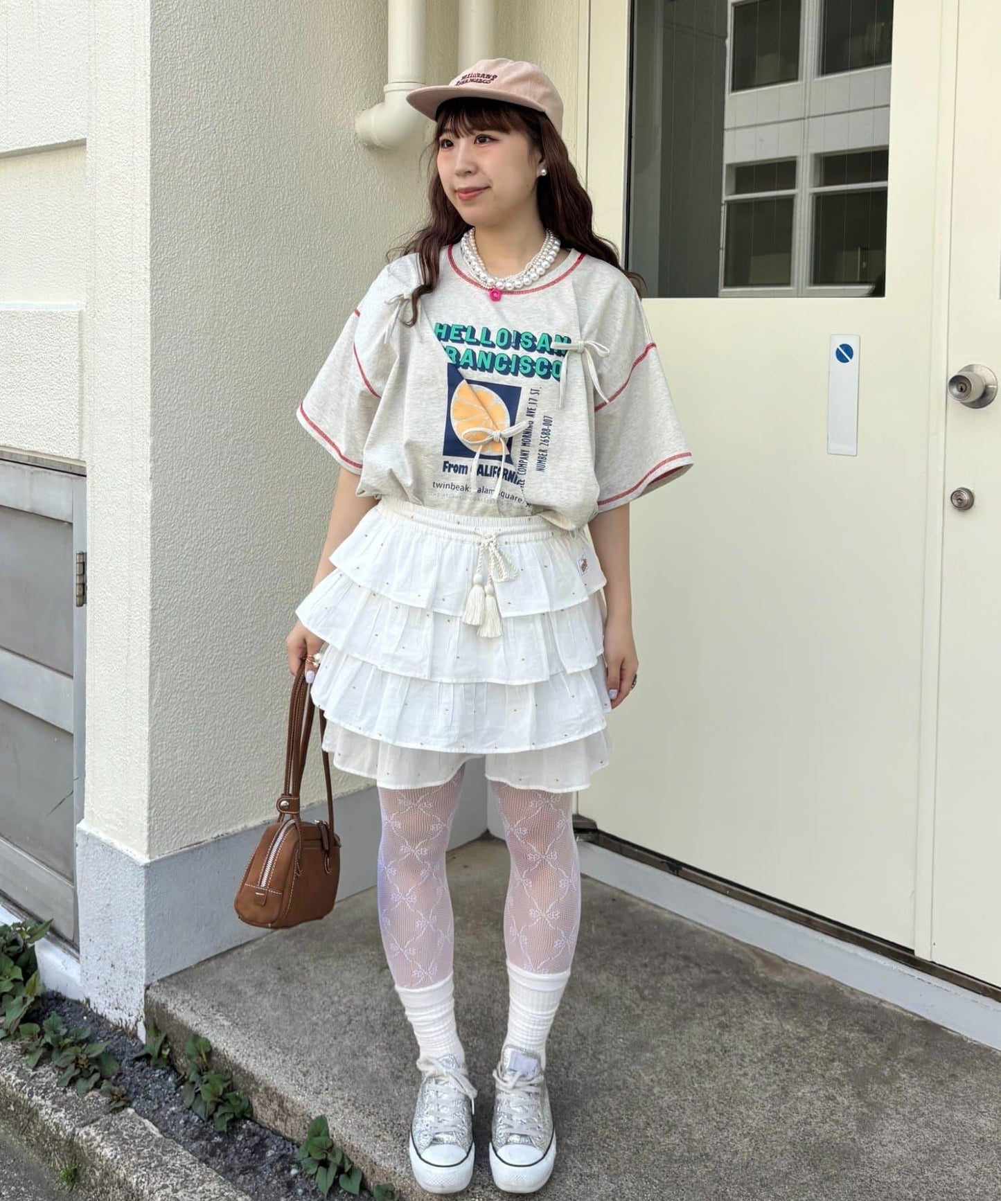 HELLO.SANFRANCISCO/ハローサンフランシスコ 褶襉蝴蝶結印花 短袖T恤