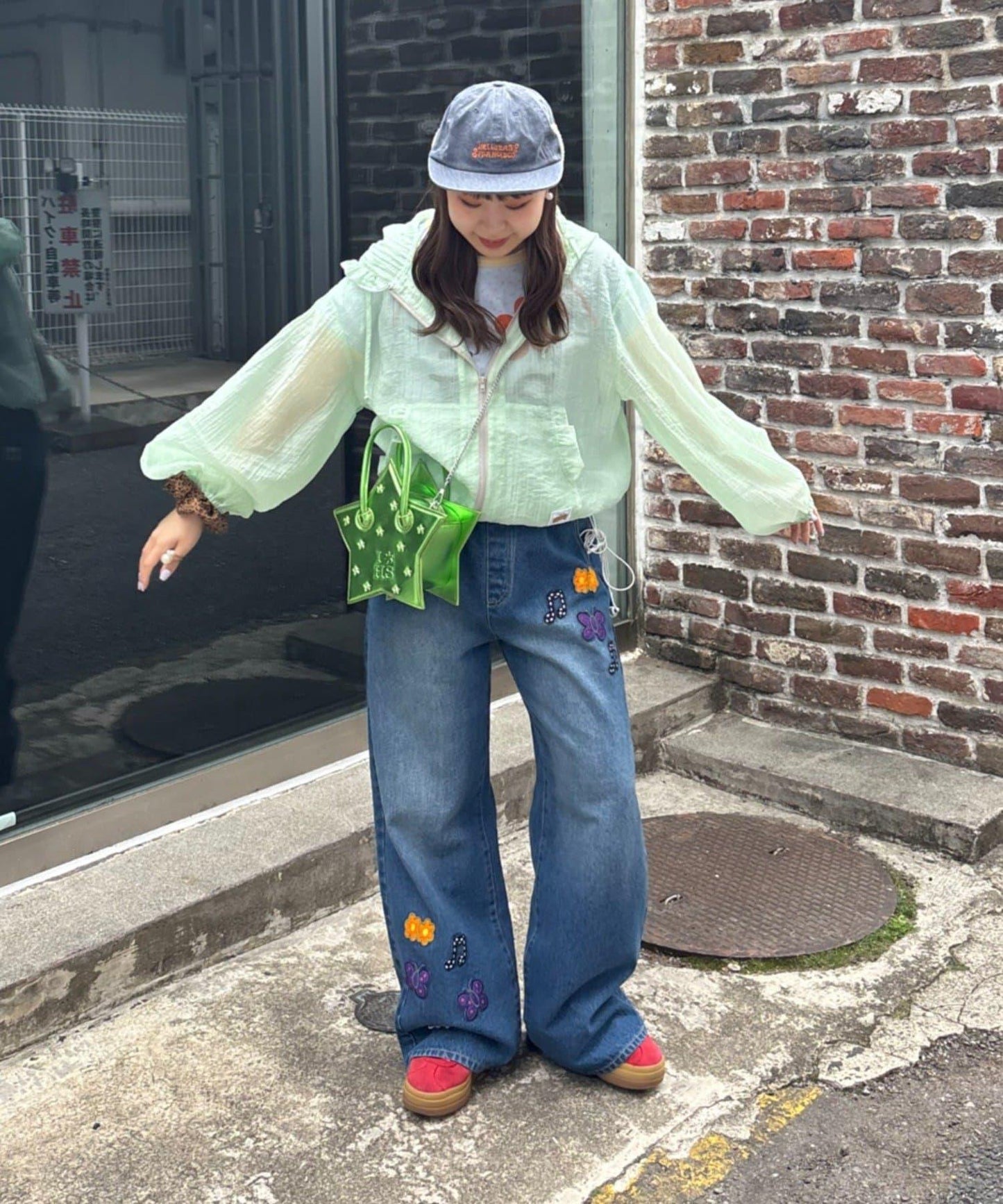 HELLO.SANFRANCISCO 帶貼章設計 闊腿 牛仔褲