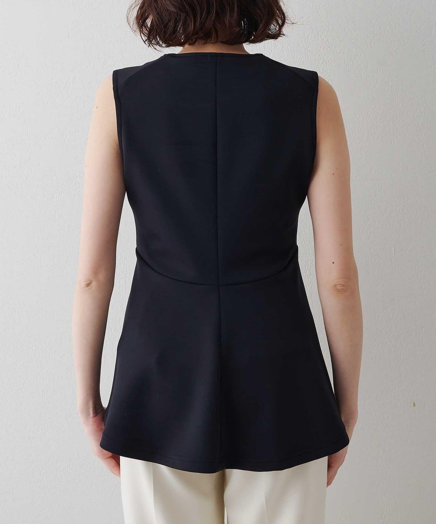 荷葉邊設計套頭上衣
