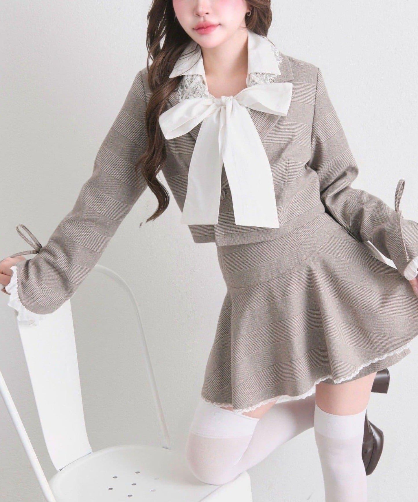 OLIVE des OLIVE 短款蕾絲領西裝外套
