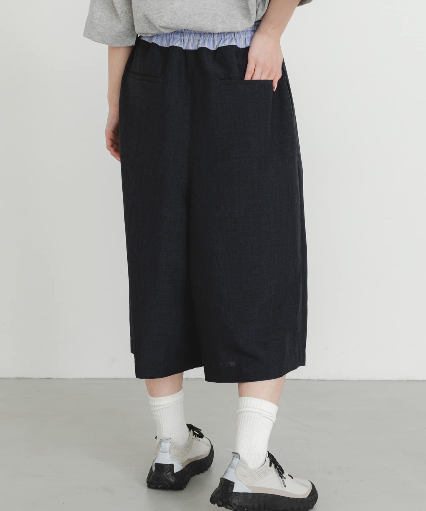 高捻闊腿 UR TECH DRYLUXE 百慕大短褲