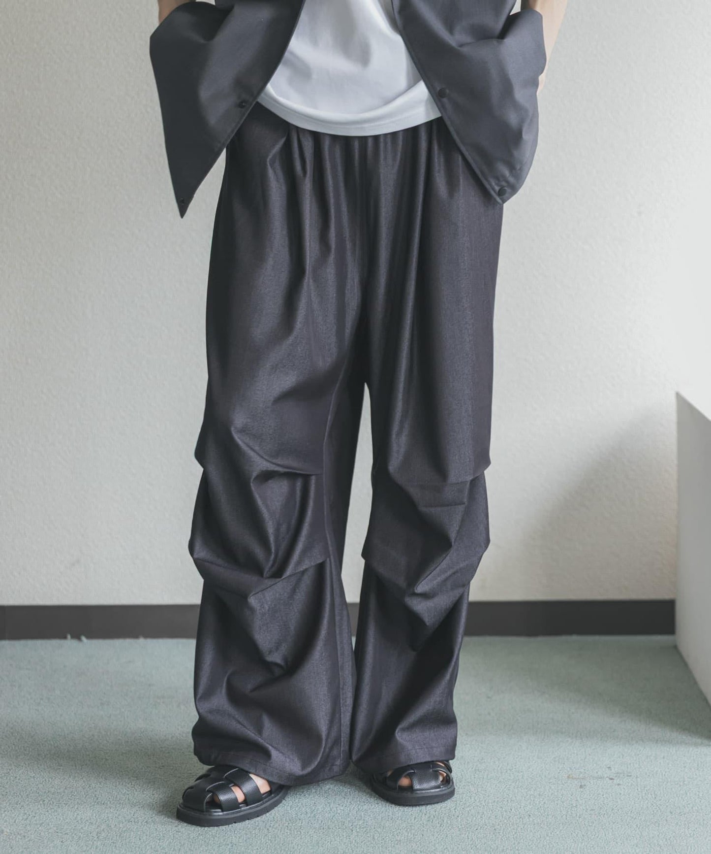 色織布降落傘休閒褲