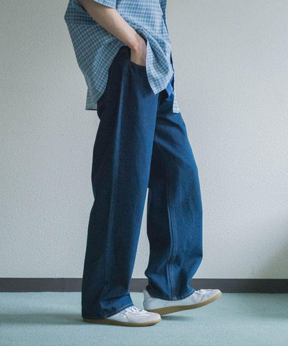 直筒牛仔褲