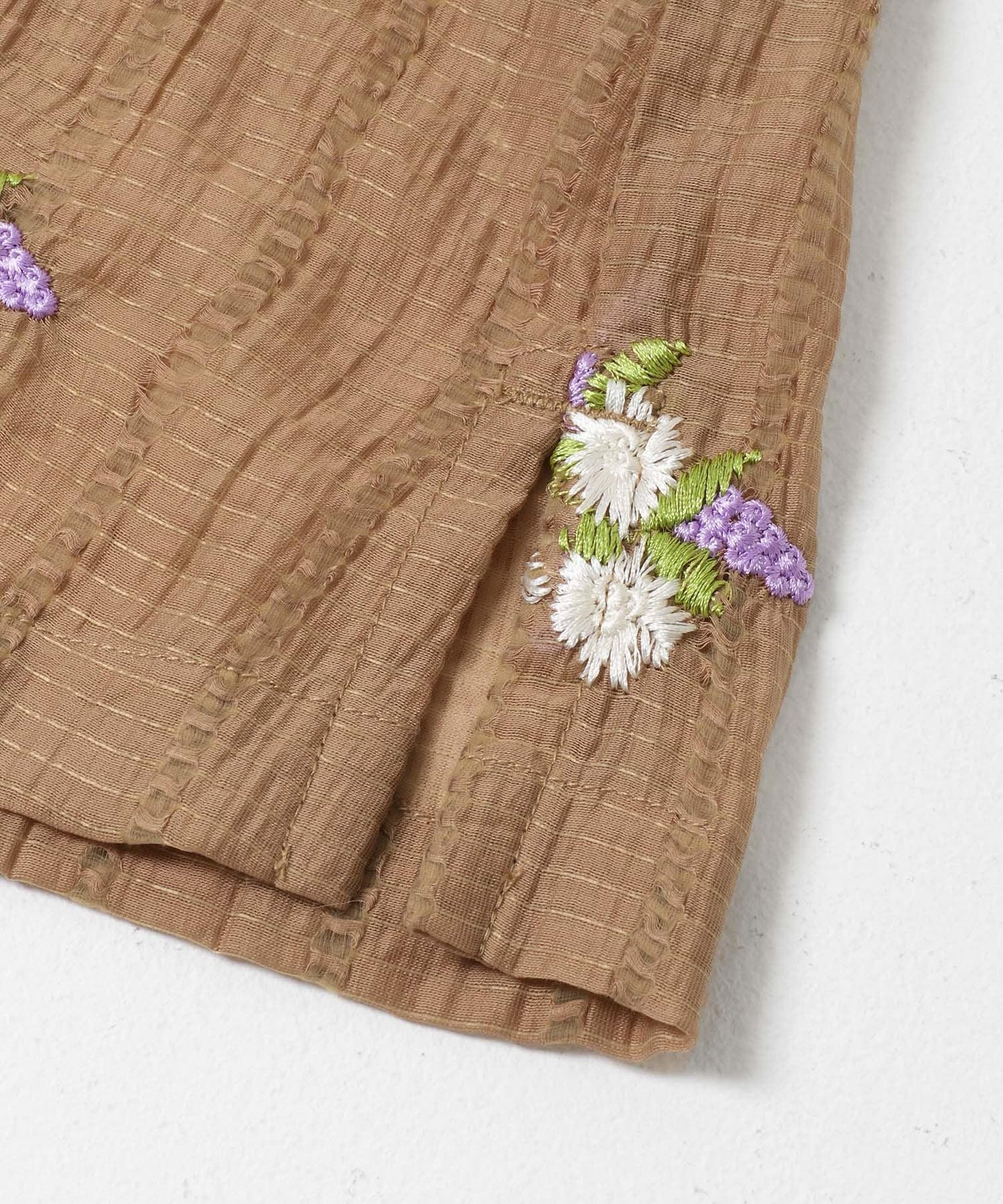 花卉刺繡提花襯衫