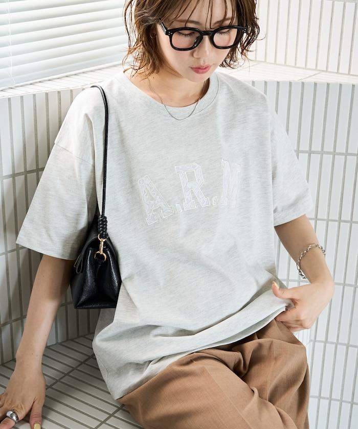 ARM 蕾絲拼接刺繡短袖T恤