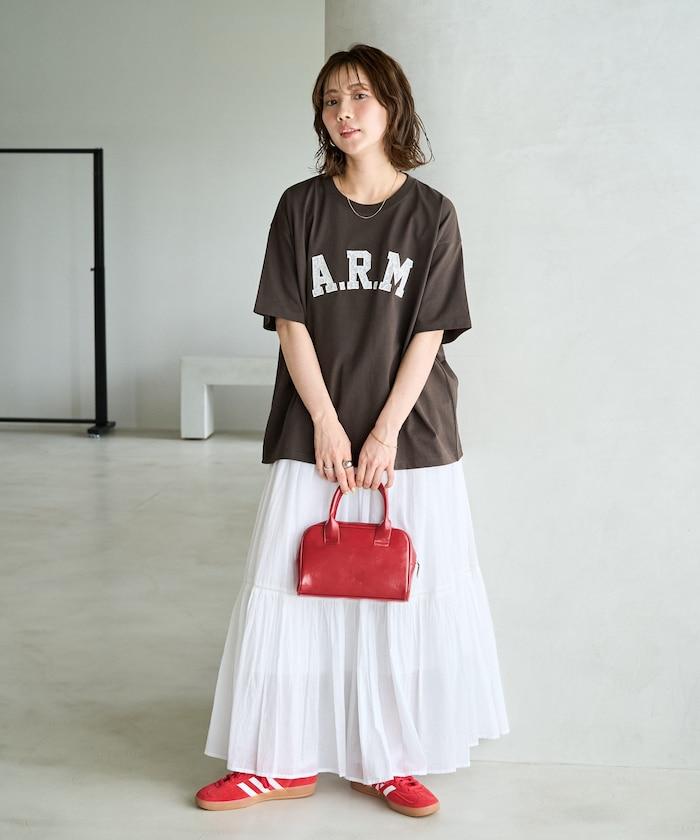 ARM 蕾絲拼接刺繡短袖T恤