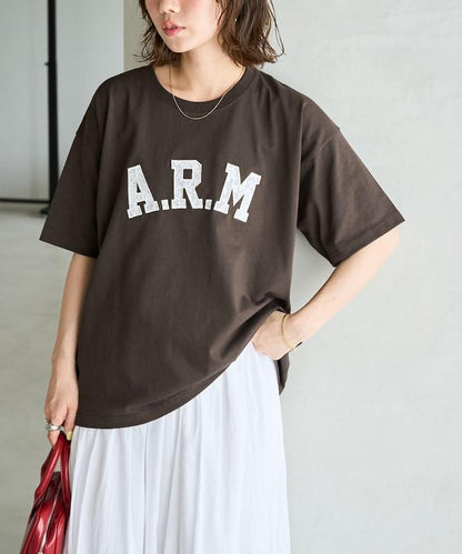 ARM 蕾絲拼接刺繡短袖T恤