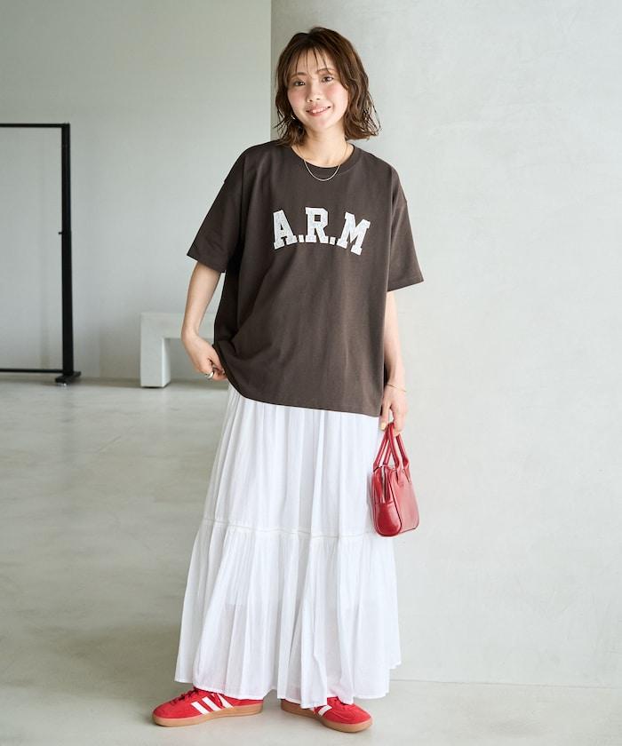 ARM 蕾絲拼接刺繡短袖T恤