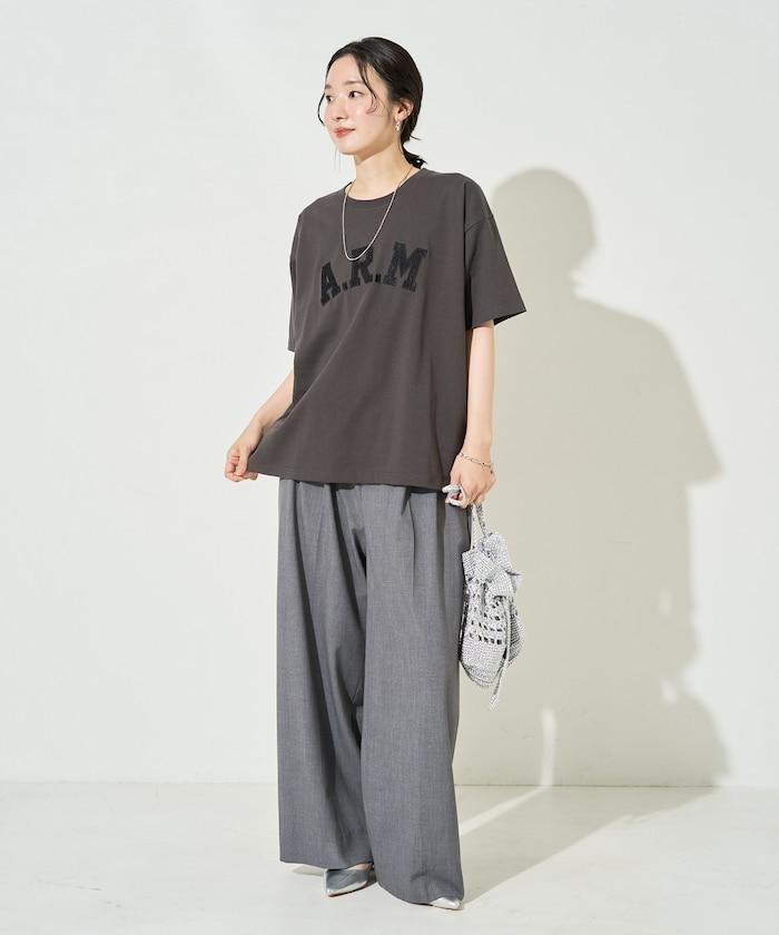 ARM 蕾絲拼接刺繡短袖T恤