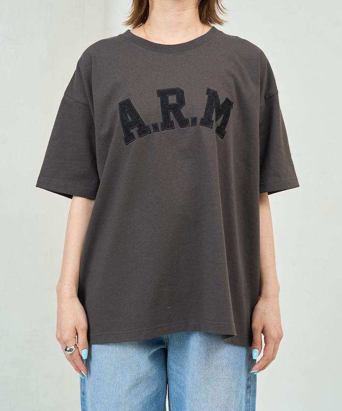 ARM 蕾絲拼接刺繡短袖T恤