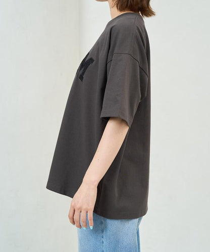 ARM 蕾絲拼接刺繡短袖T恤