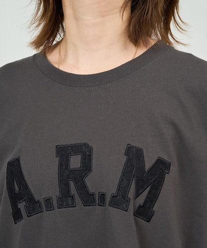 ARM 蕾絲拼接刺繡短袖T恤