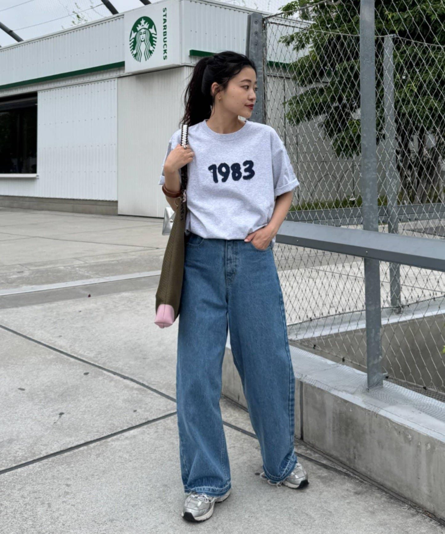 網絡限定 UNISEX 1983貼布 T恤