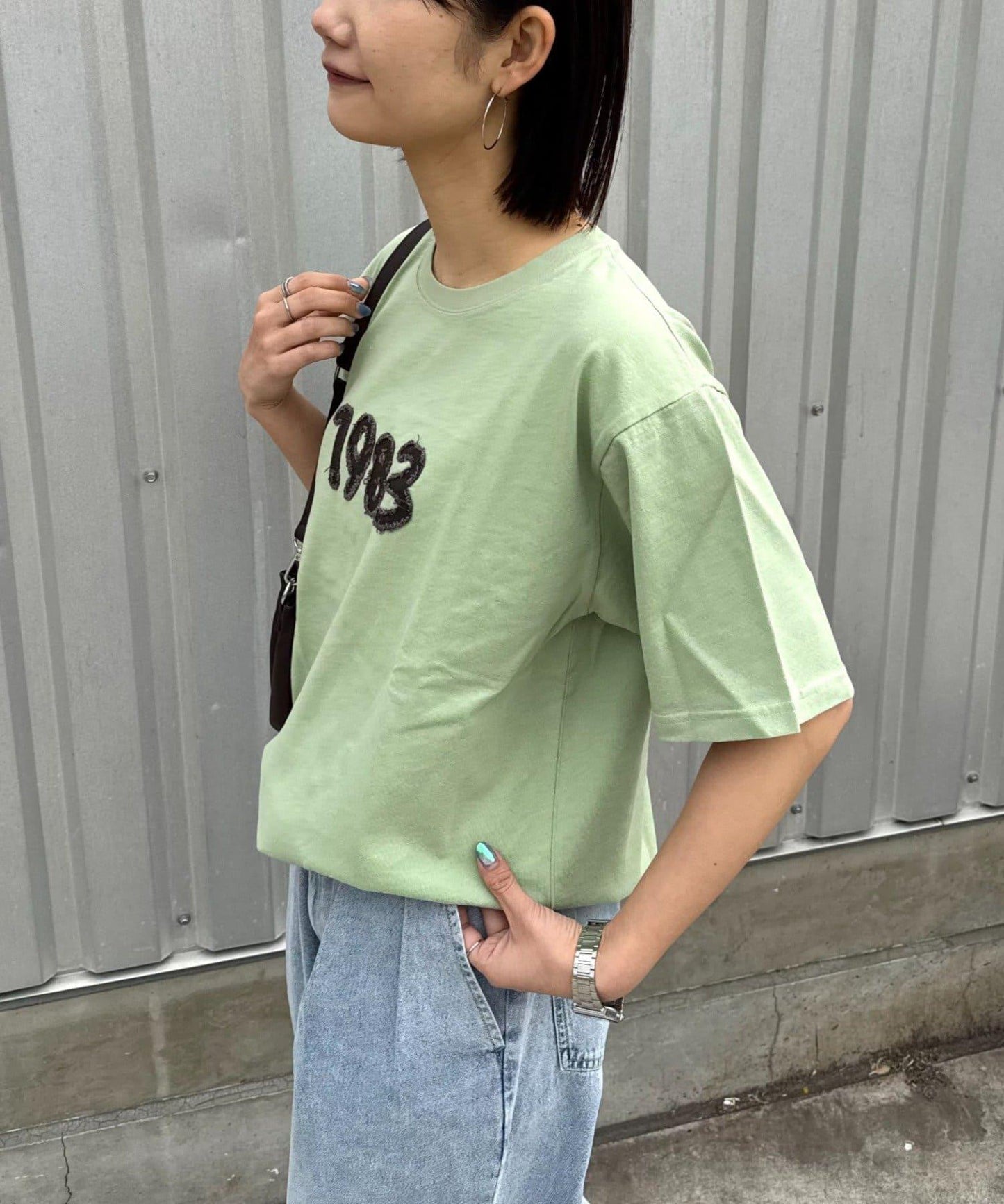 網絡限定 UNISEX 1983貼布 T恤