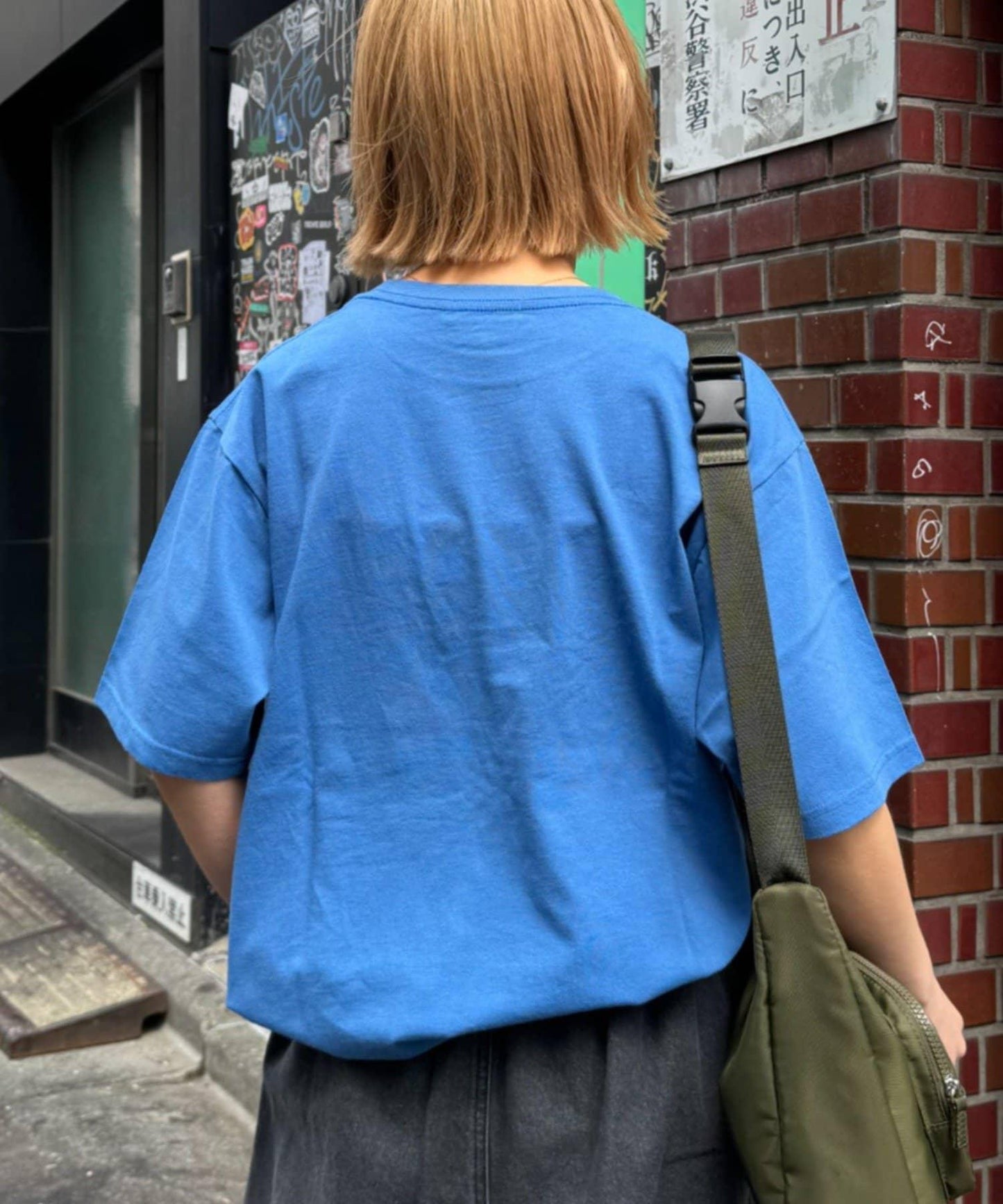 網絡限定 UNISEX 1983貼布 T恤