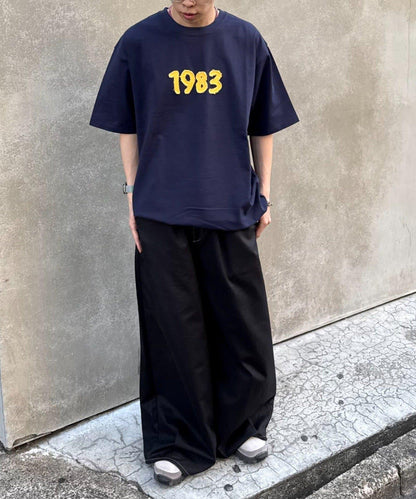 網絡限定 UNISEX 1983貼布 T恤