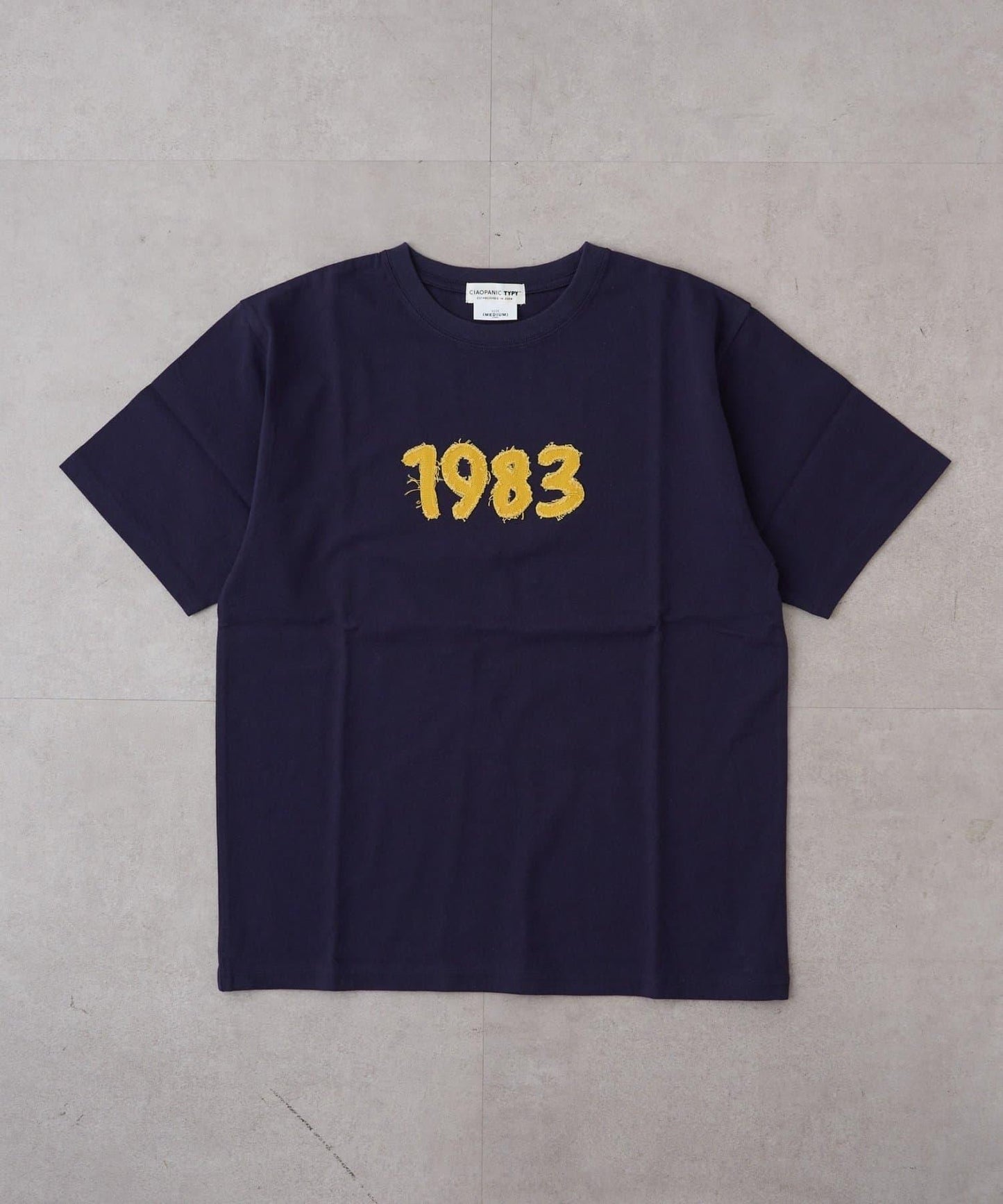 網絡限定 UNISEX 1983貼布 T恤